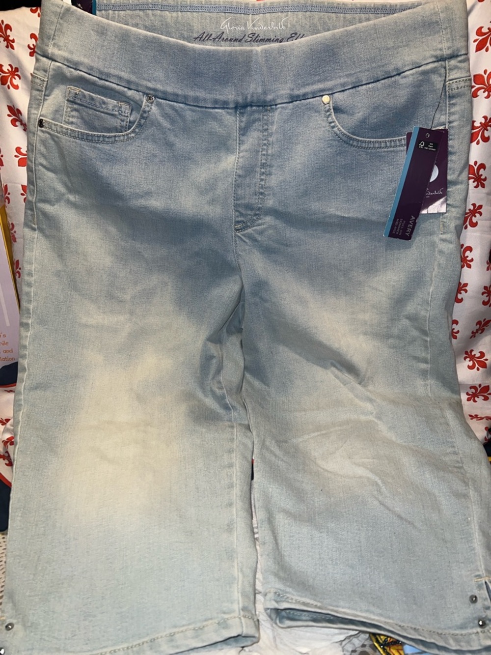 Gloria Vanderbilt Light Blue Straight Leg women’s Jeans